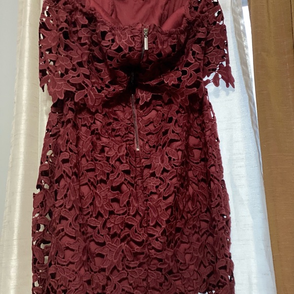 Guess dress. - Picture 3 of 4